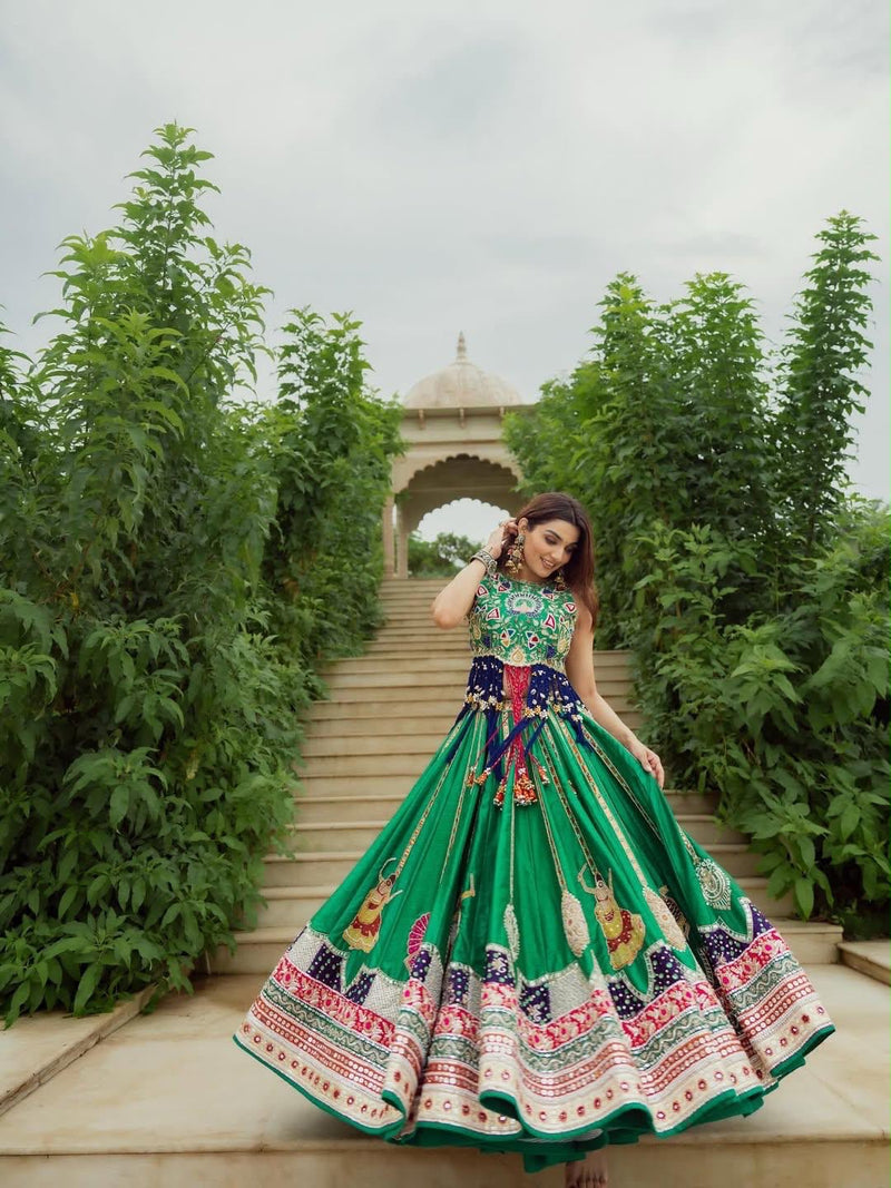 Sea Green Navratri Lehenga Choli for Women – Fusion Style, Real Mirror Work, Digital Print, 4 Meter Flair, Soft Muslin Cotton Garba & Dandiya Outfit