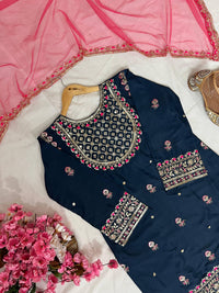 Beautiful contrast matching Farshi salwar suit set in premium french crepe silk