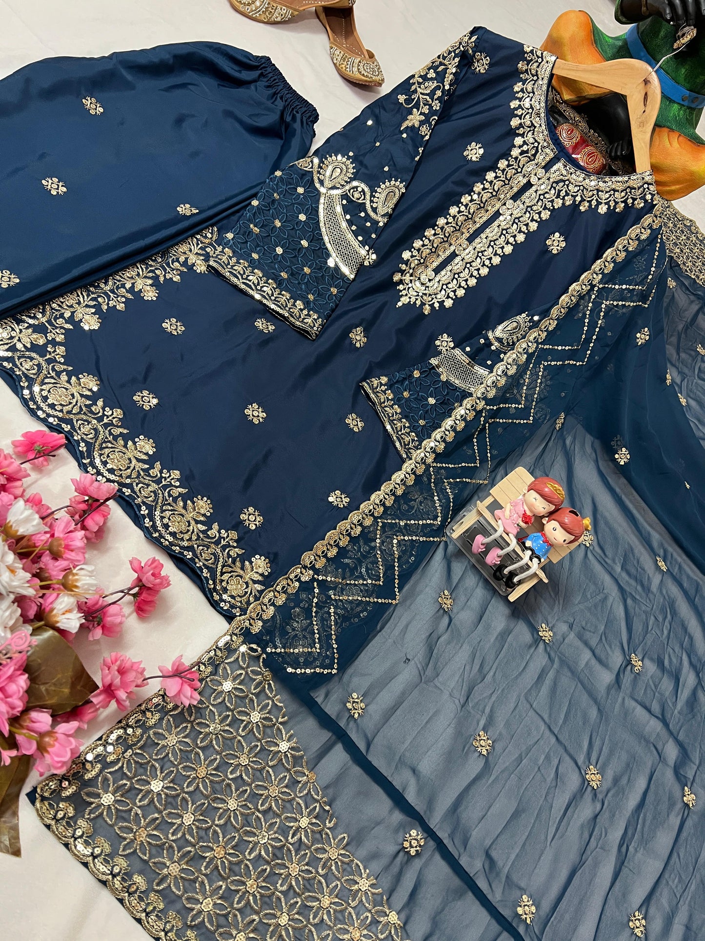 Natural Crepe Kurti Pant Set with Zari & Sequin Embroidery - LC-1370