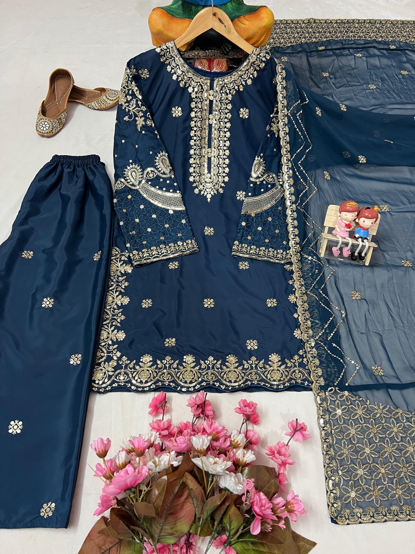 Natural Crepe Kurti Pant Set with Zari & Sequin Embroidery - LC-1370