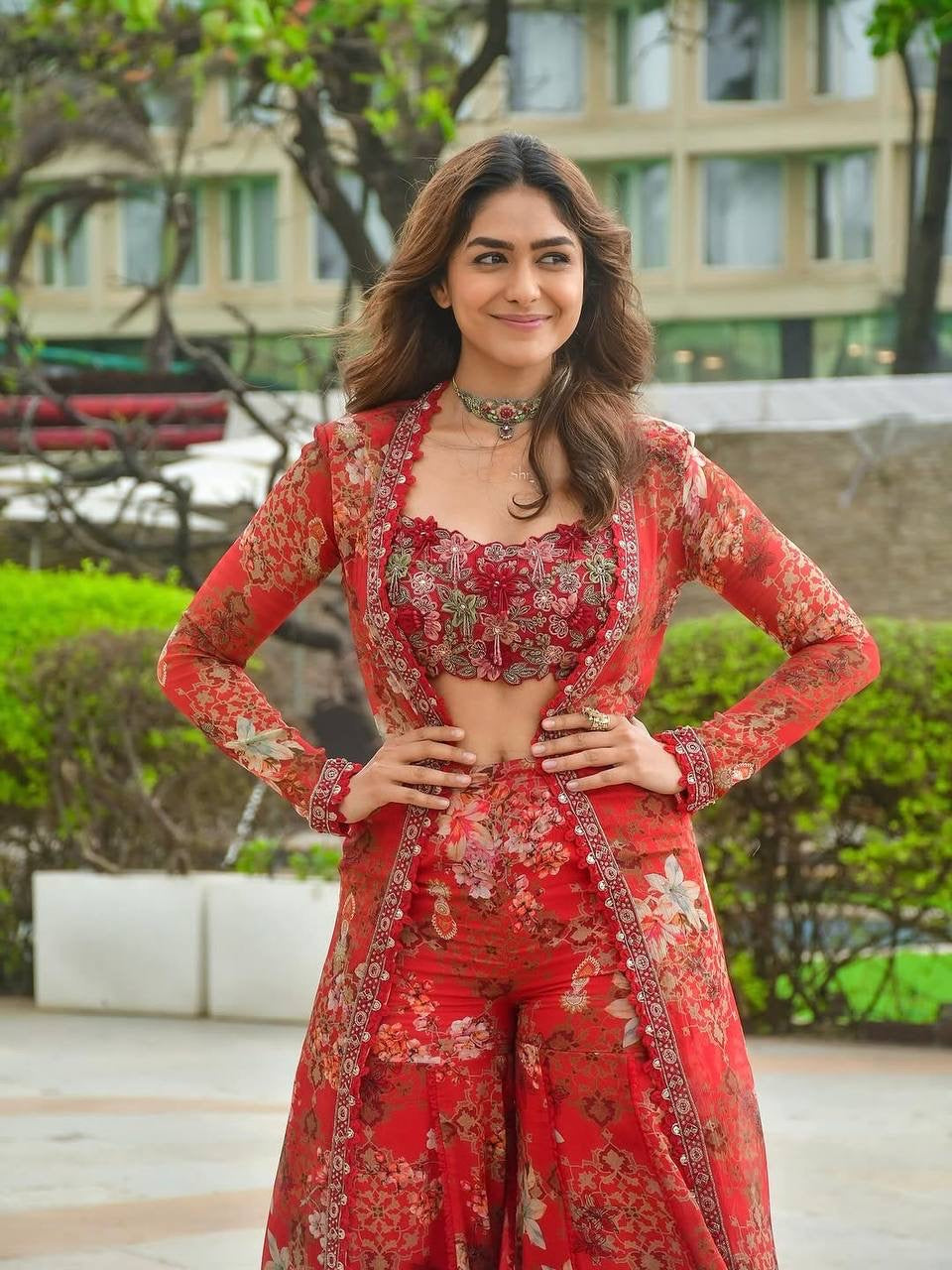 Bollywood Indo Western Koti Palazzo & Blouse Set - FFPD 1126