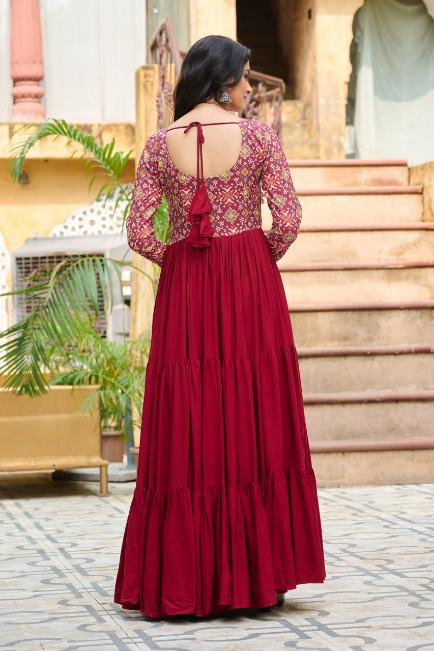 Navratri Gown with Kutchi Gamthi Embroidery - 12 Meter Flair - FFlw 9256