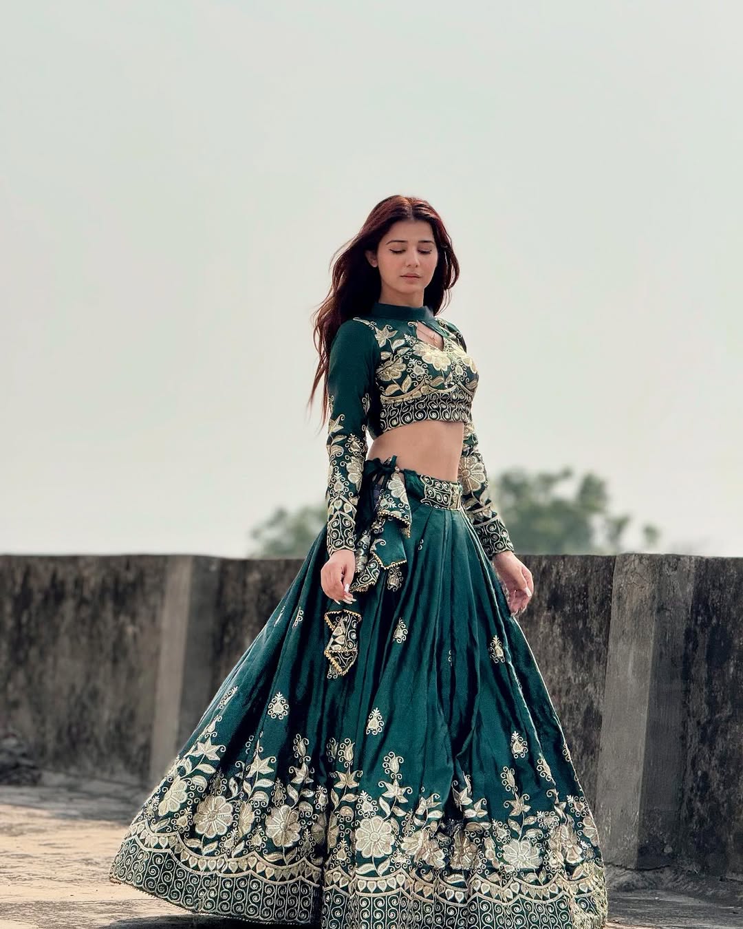 Emerald Green stylish semi bridal lehenga choli