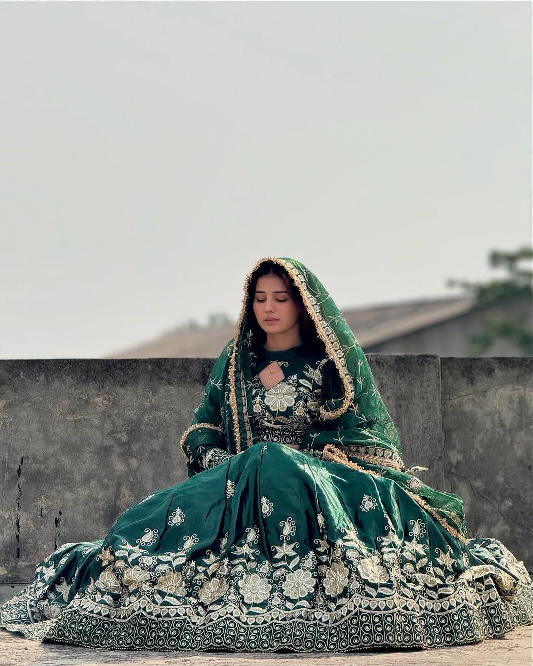 Emerald Green stylish semi bridal lehenga choli