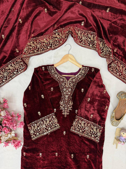 Lc 1411- beautiful velvet suit