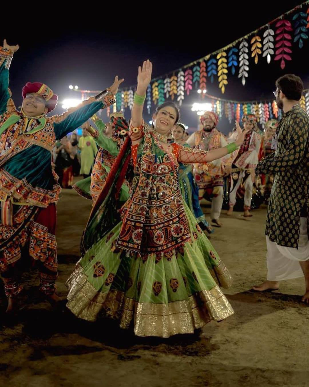ALC 117 - Premium Navratri Chaniya Choli | Traditional Garba Outfit with Elegant Design