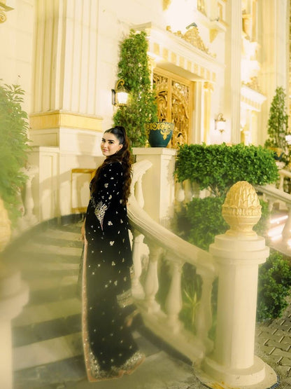 Lc 1415- heavy embroidery velvet suit