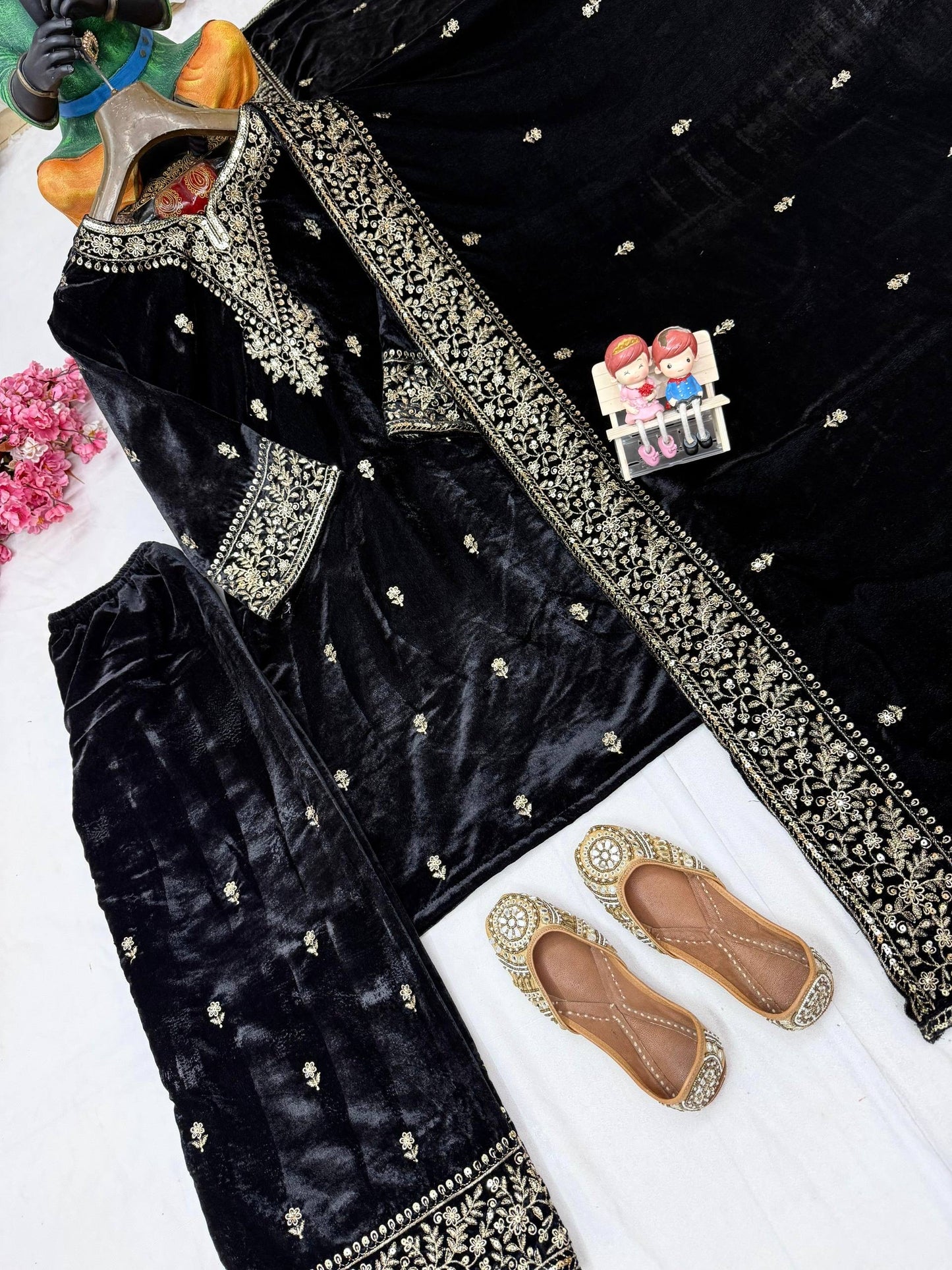 Lc 1411- beautiful velvet suit