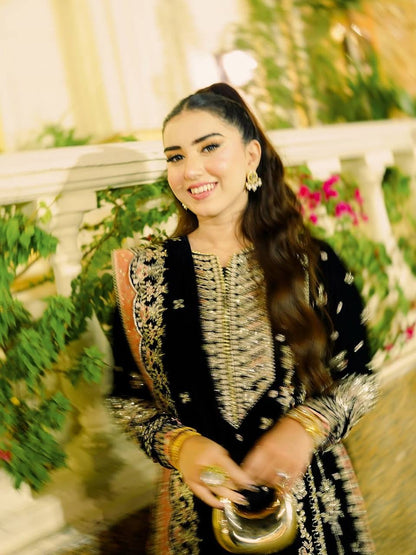 Lc 1415- heavy embroidery velvet suit