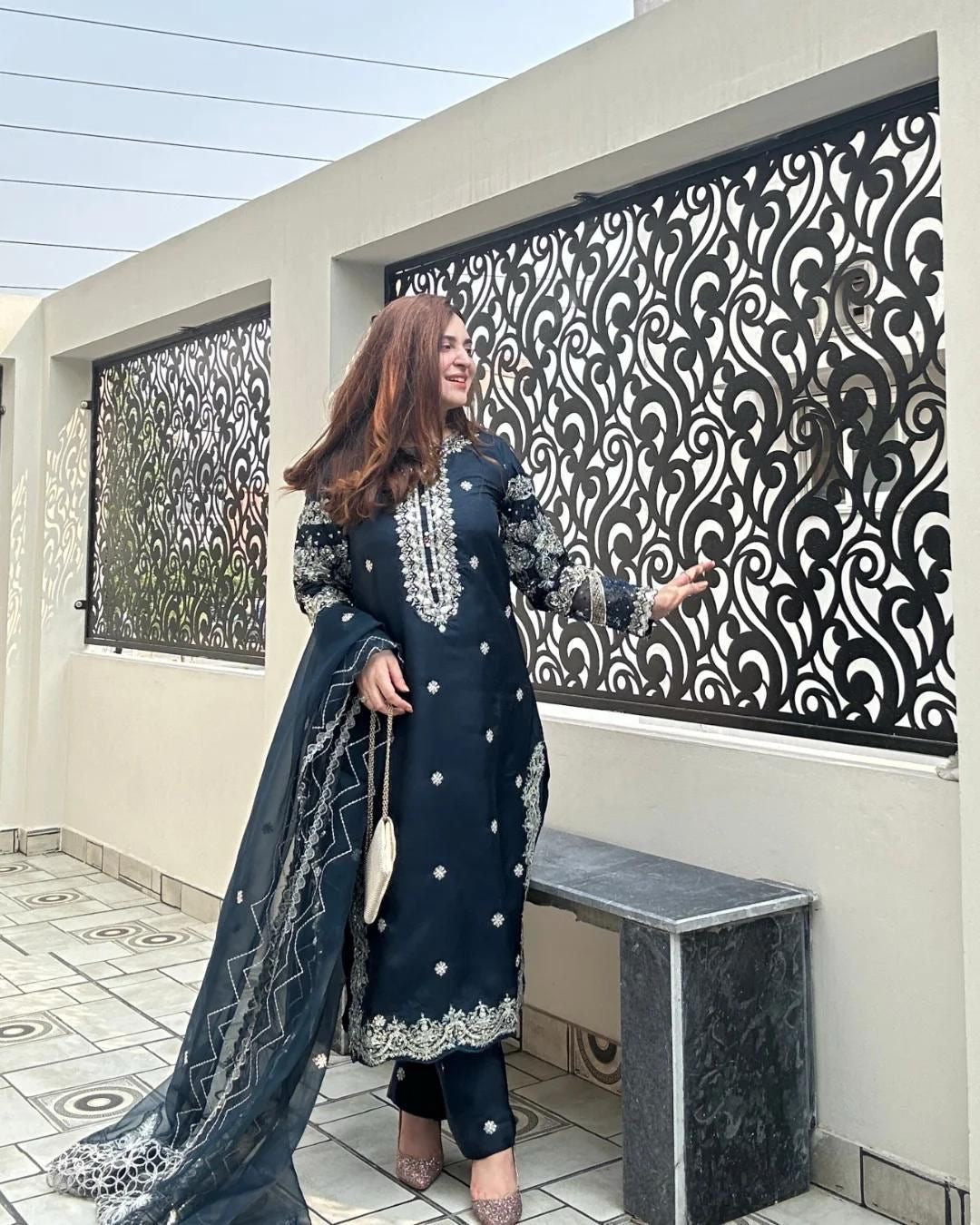 Natural Crepe Kurti Pant Set with Zari & Sequin Embroidery - LC-1370