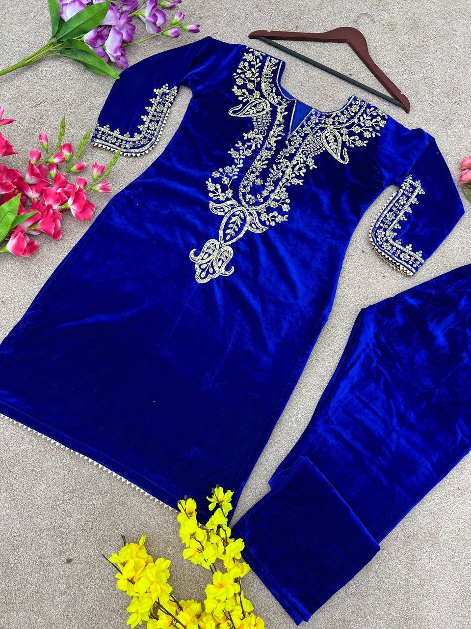 Srk 5104- partywear look velvet cord set