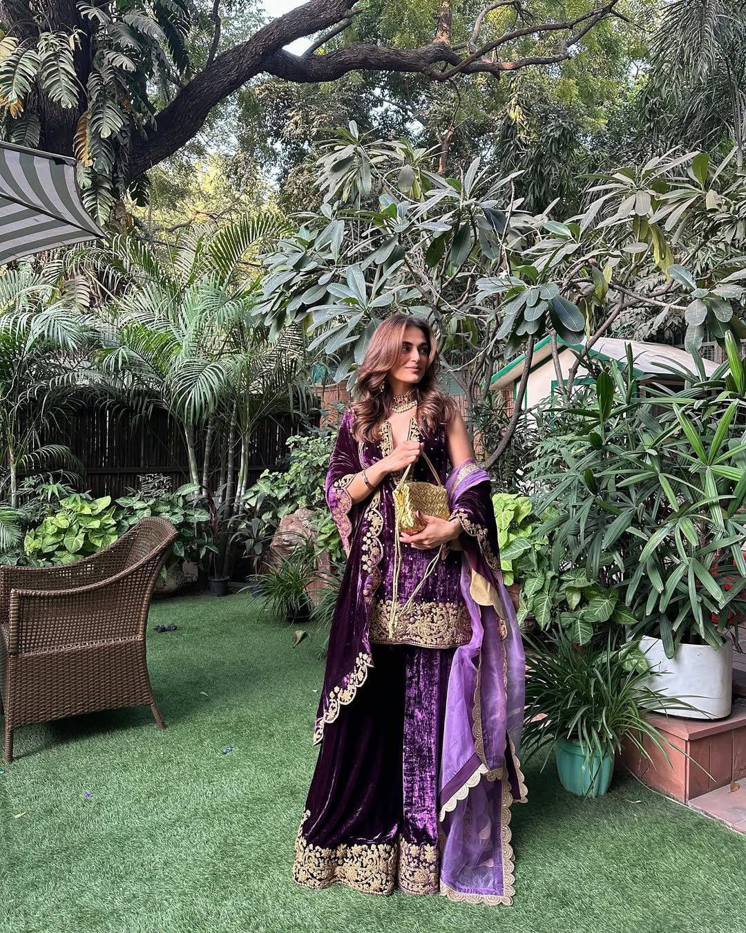 Lc 1420 - wine colour velvet suit