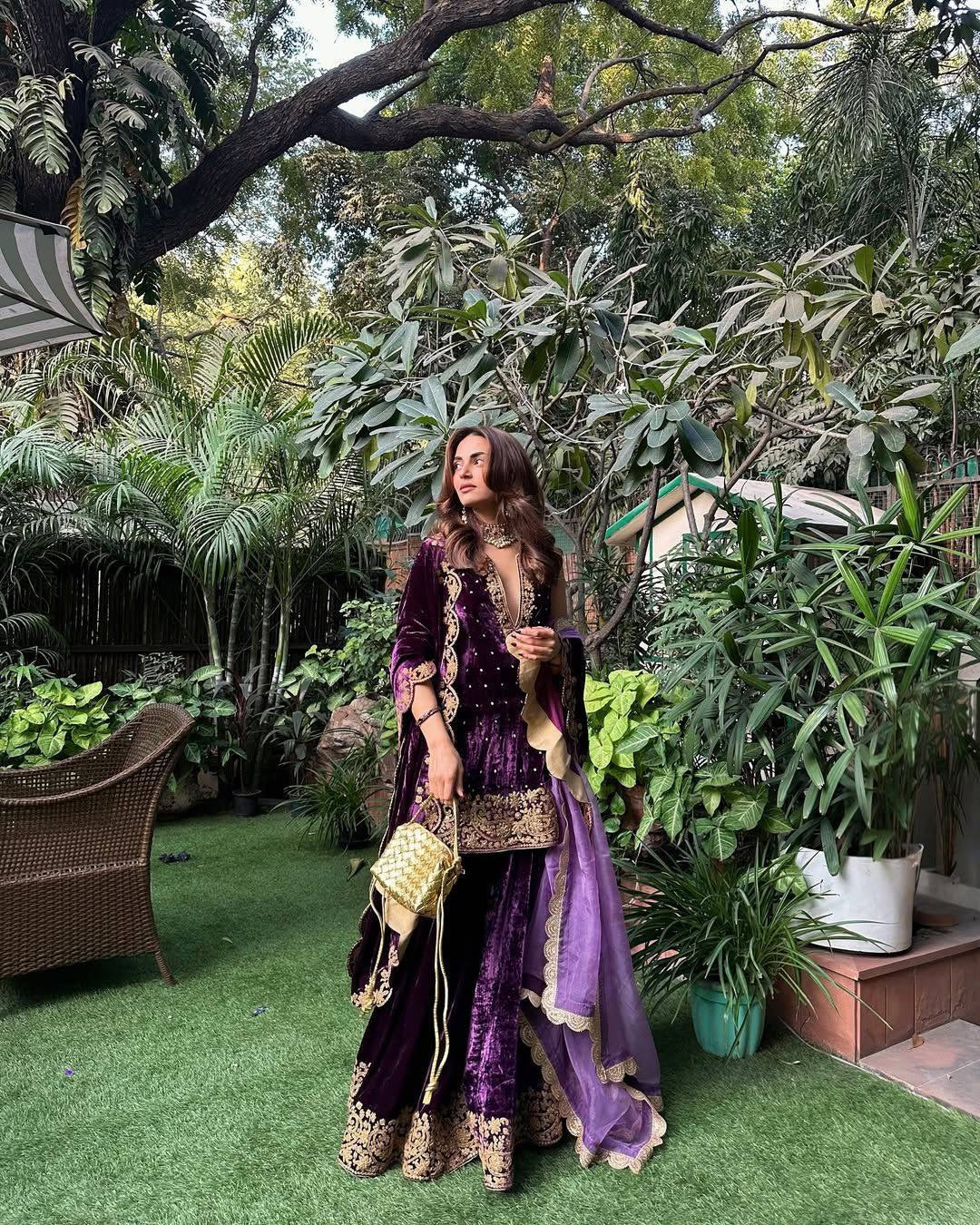 Lc 1420 - wine colour velvet suit