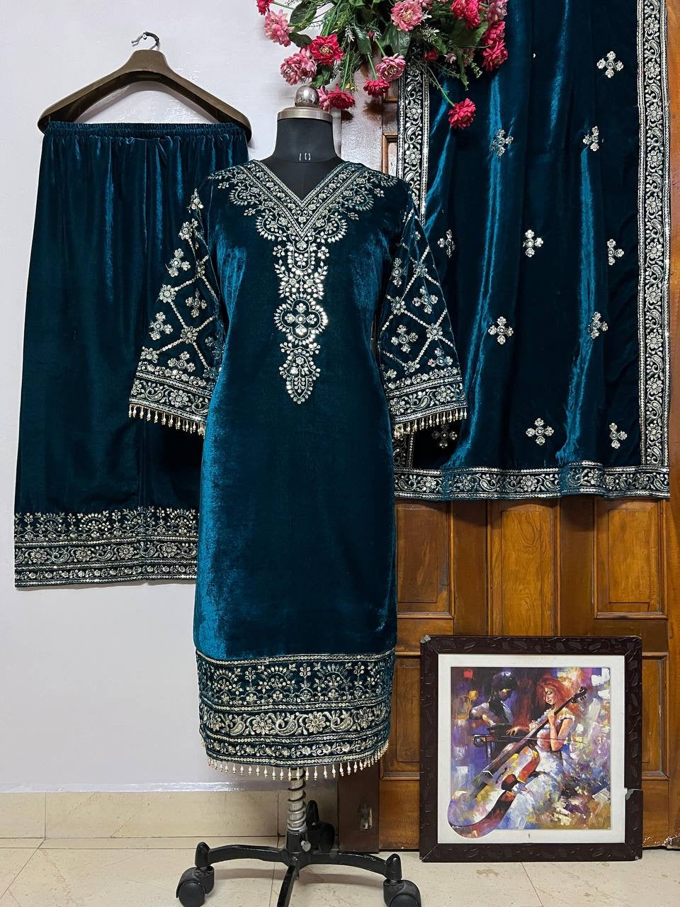 Lc 1333- velvet rama colour suit with embroidery work