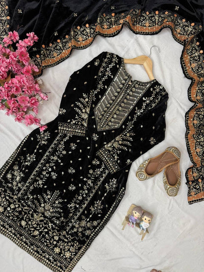Lc 1415- heavy embroidery velvet suit