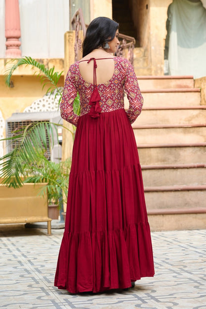 Navratri Gown with Kutchi Gamthi Embroidery - 12 Meter Flair - FFlw 9256