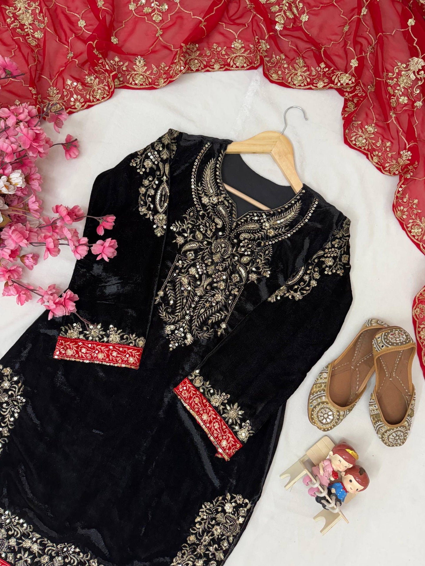 Lc 1410 - velvet suit with beautiful colour combination