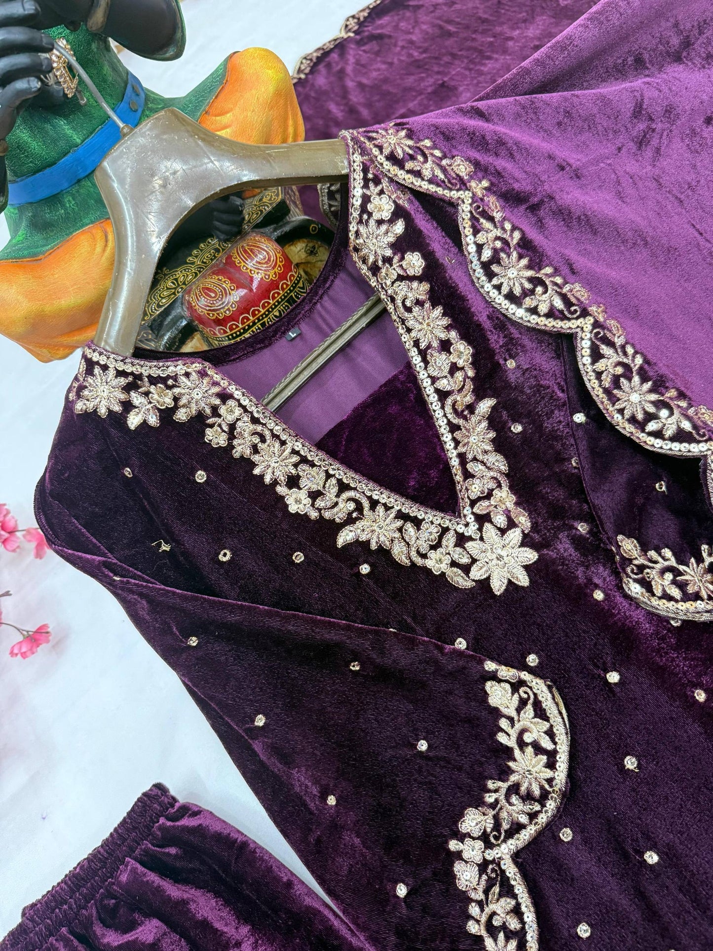 Lc 1420 - wine colour velvet suit