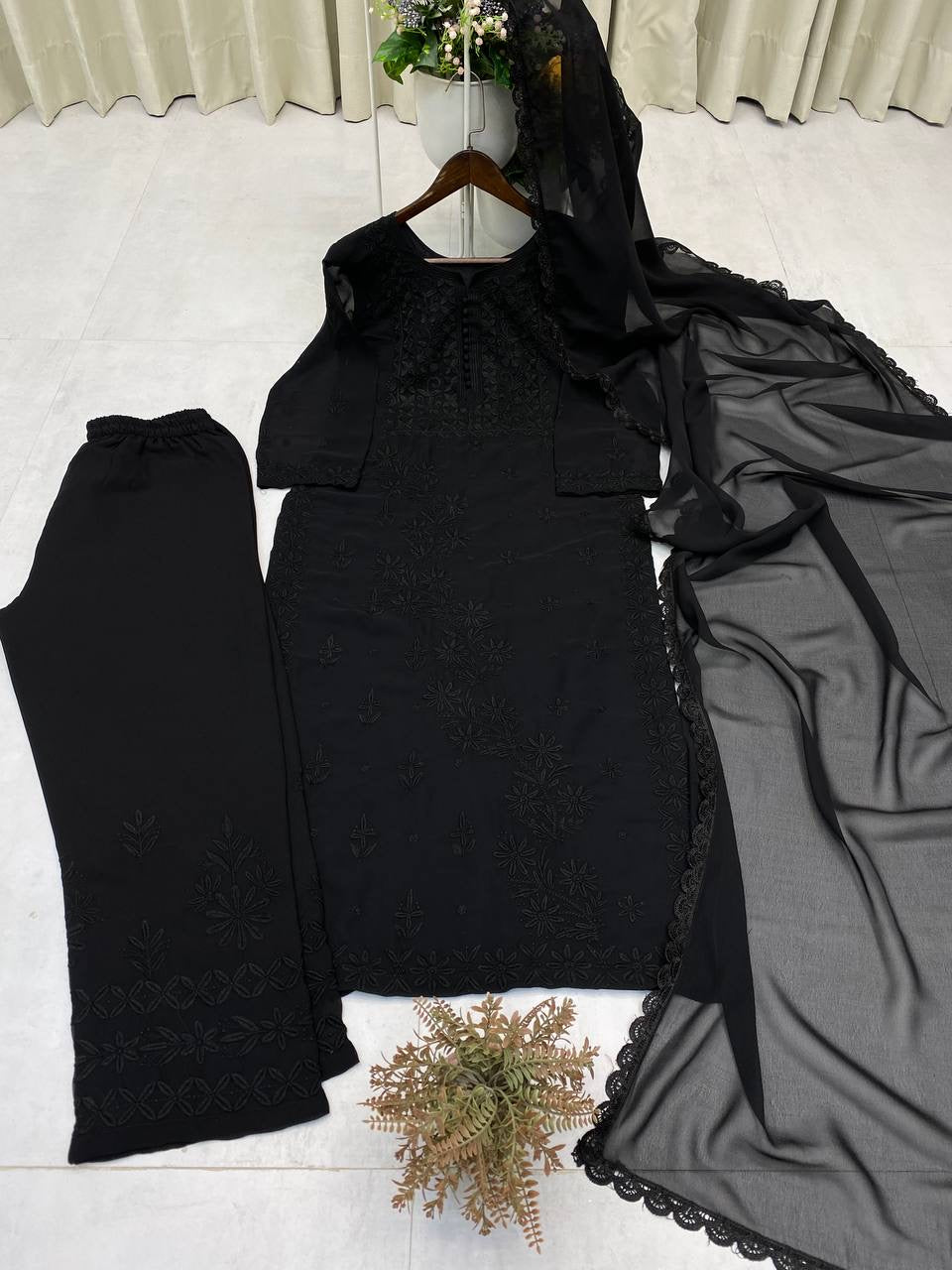 Designer chicken work kurti & pant set with chicken Embroidery work & Dupatta - FFBE-354